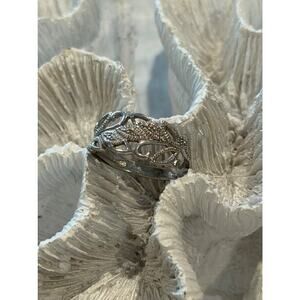 Open Leaf Design 925 Sterling Silver Diamond Ring Size 8